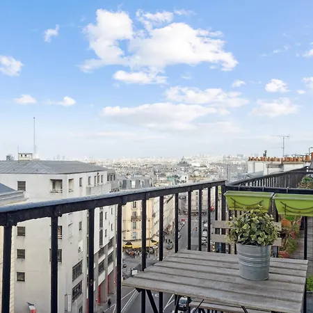Amazing View In Heart Of Apartment *