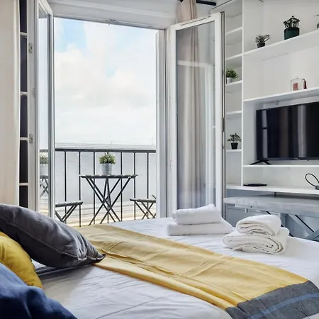 Amazing View In Heart Of Appartamento